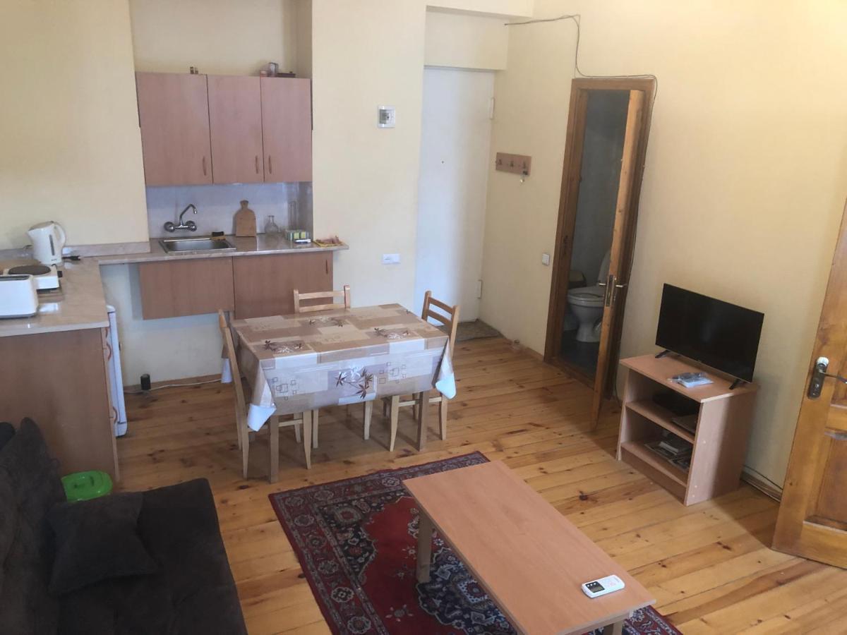 Old Metekhi Apartment Тбилиси Екстериор снимка
