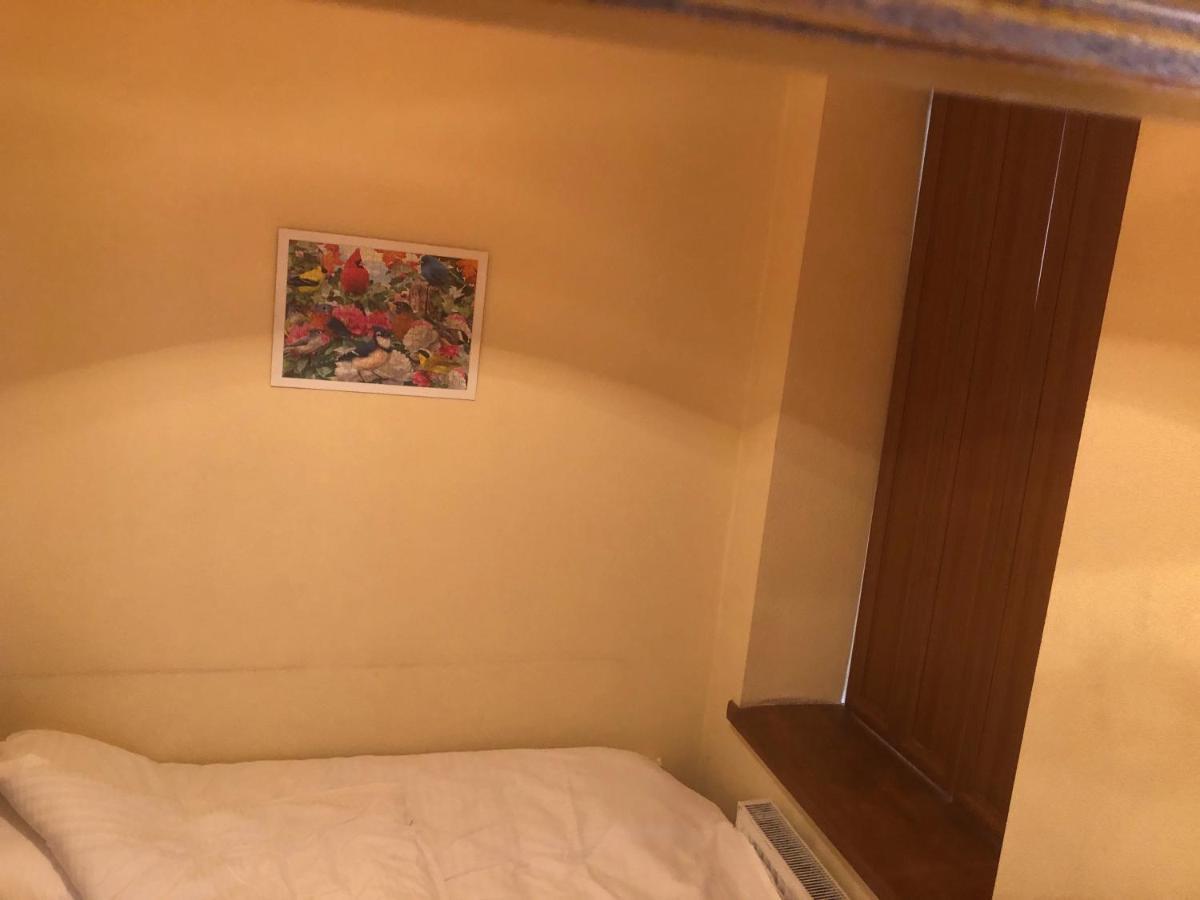 Old Metekhi Apartment Тбилиси Екстериор снимка