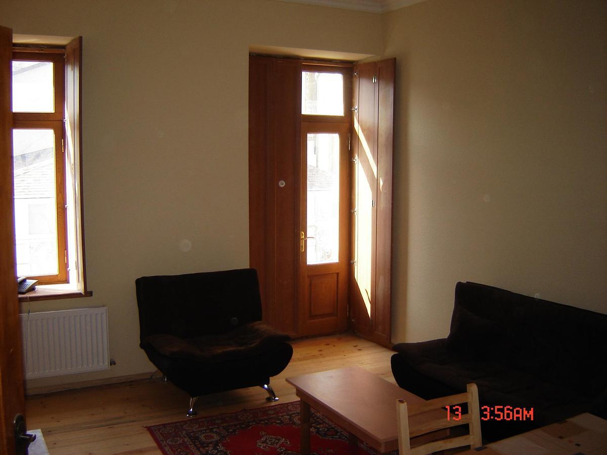 Old Metekhi Apartment Тбилиси Екстериор снимка