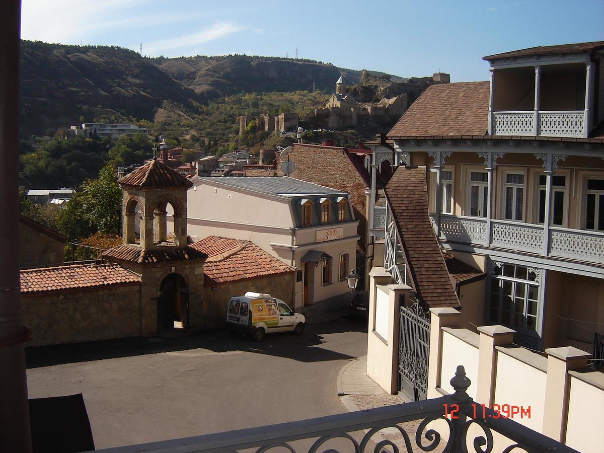 Old Metekhi Apartment Тбилиси Екстериор снимка