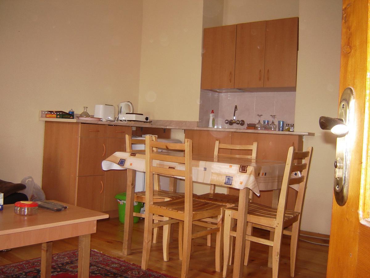 Old Metekhi Apartment Тбилиси Екстериор снимка